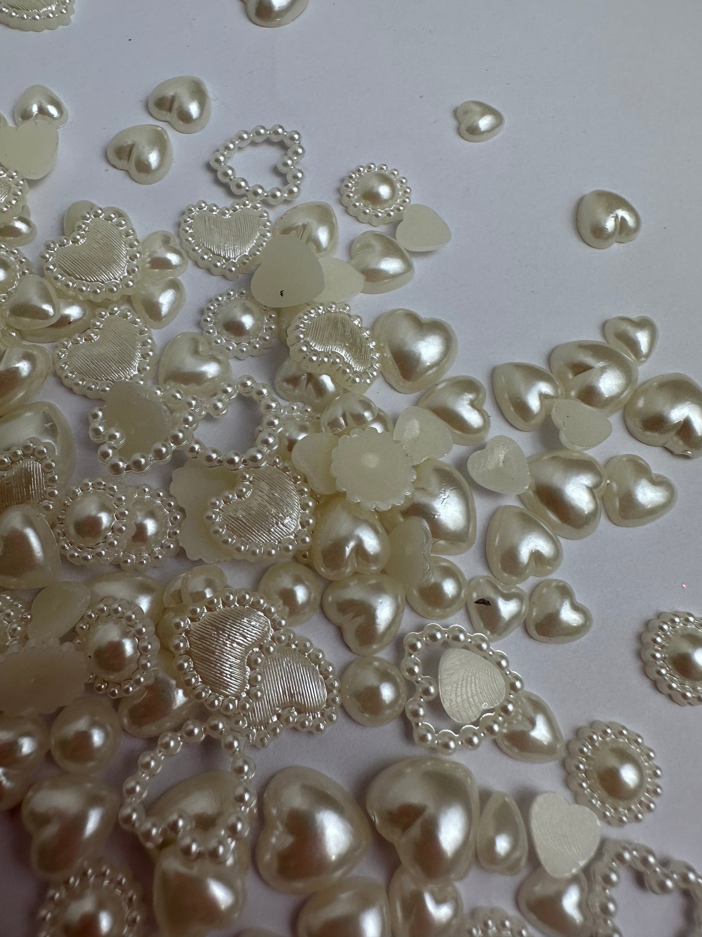 Warm White Pearly Hearts