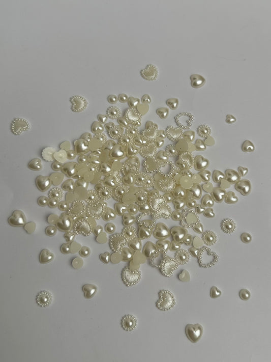 Warm White Pearly Hearts
